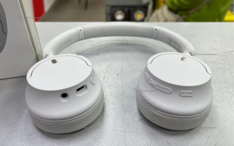 Наушники  Sony WH-CH720N