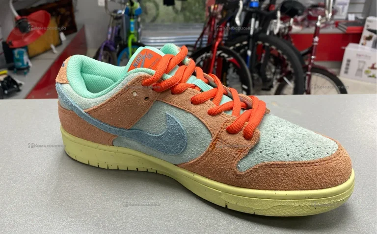 Кроссовки Nike 42r