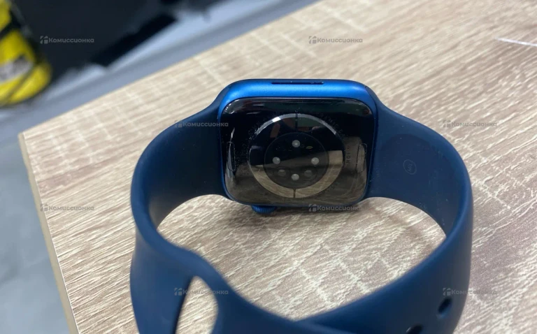 Часы Apple Watch Series 7 41mm