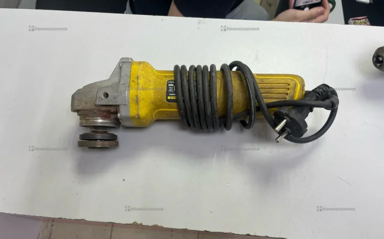 УШМ (болгарка) Stanley Fatmax FMEG625RU
