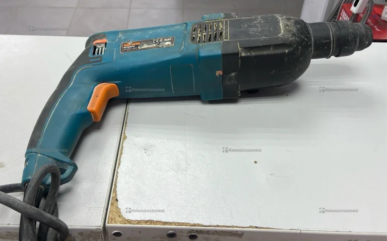 Перфоратор Bort Bhd 800