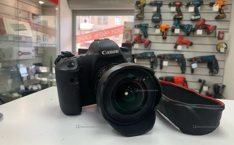 Фотоаппарат  Canon EOS 6D