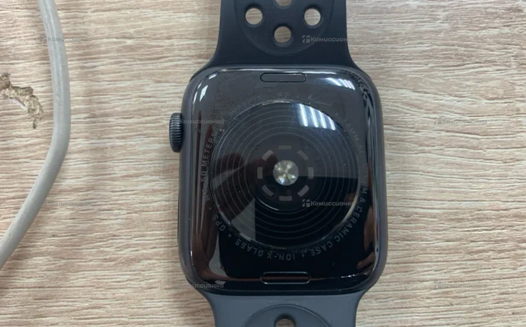 Часы Apple Watch SE A2352