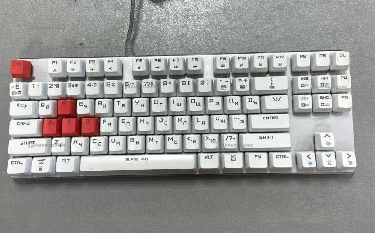 Клавиатура  BLADE PRO