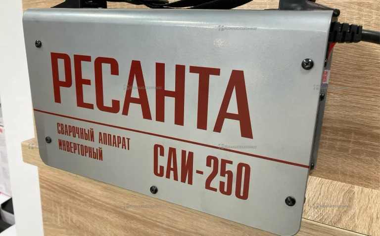 Сварочный аппарат инверторный РЕСАНТА САИ-250