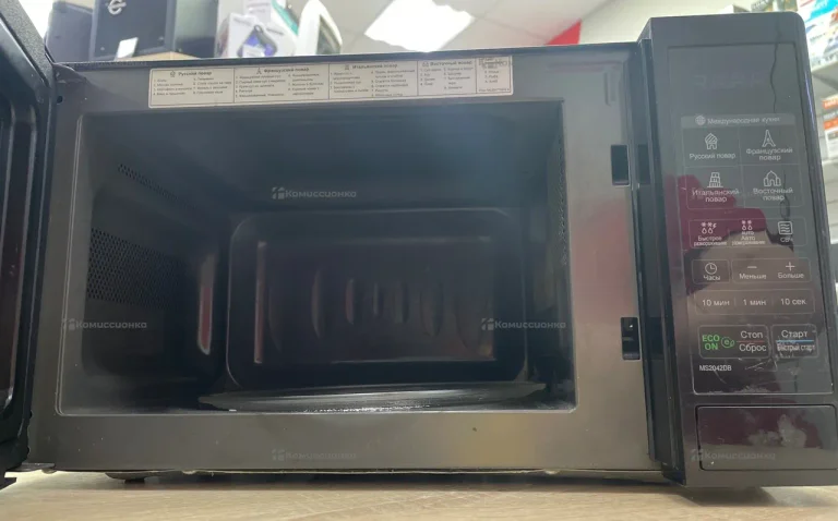 Микроволновая печь  LG