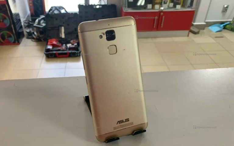 Сотовый телефон Asus x008D