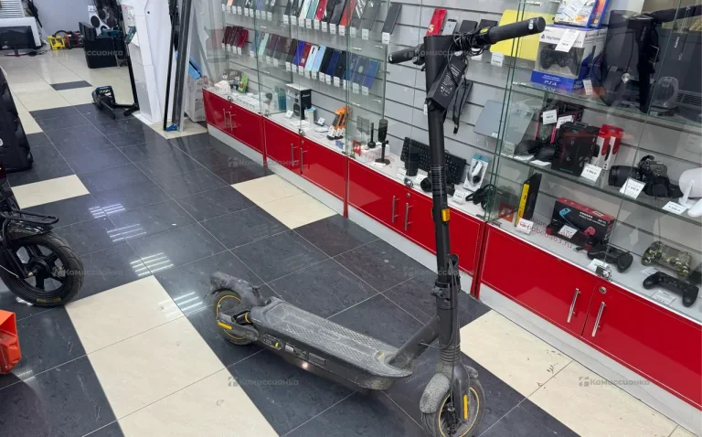 Электросамокат Ninebot KickScooter Maxg2