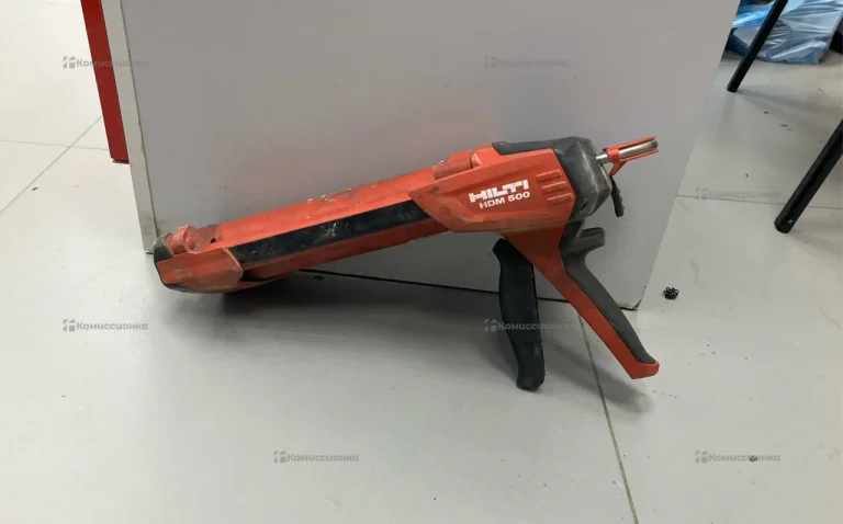 Дозатор Hilti HDM 500 красный
