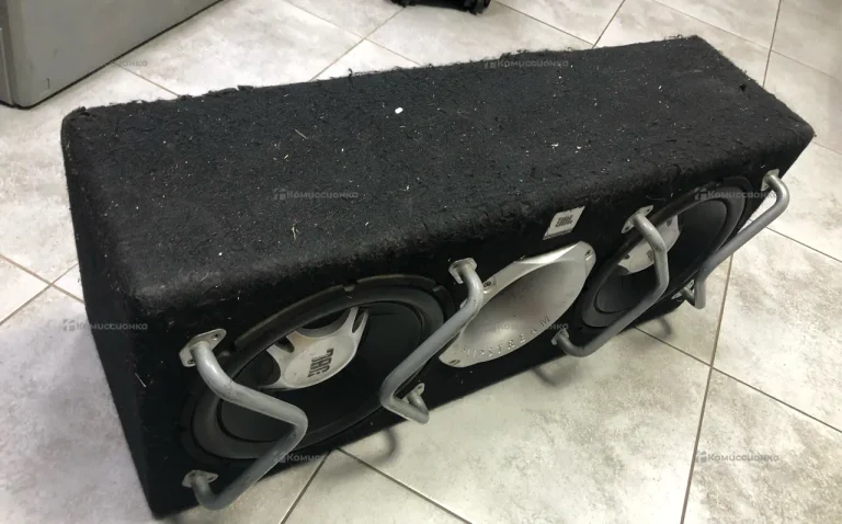 Сабвуфер JBL GT5-2402BR
