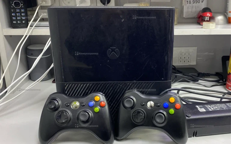 Приставка Xbox 360E 250Gb