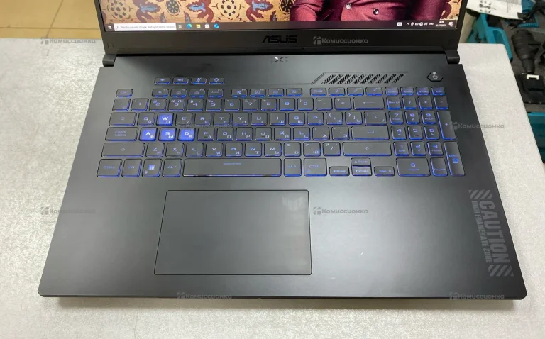 Ноутбук Asus FA707NU-HX071