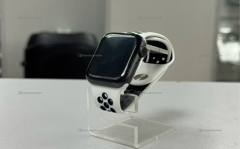 Часы Apple Watch Series 6 40mm