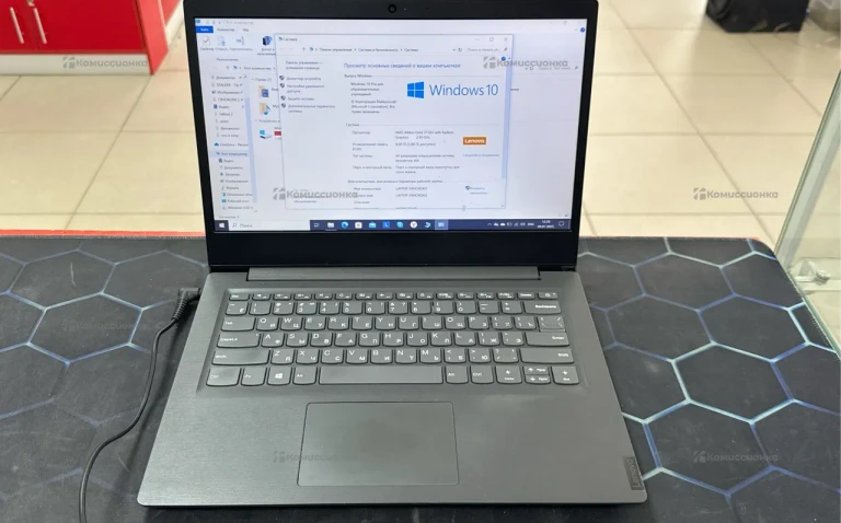 Ноутбук  Lenovo