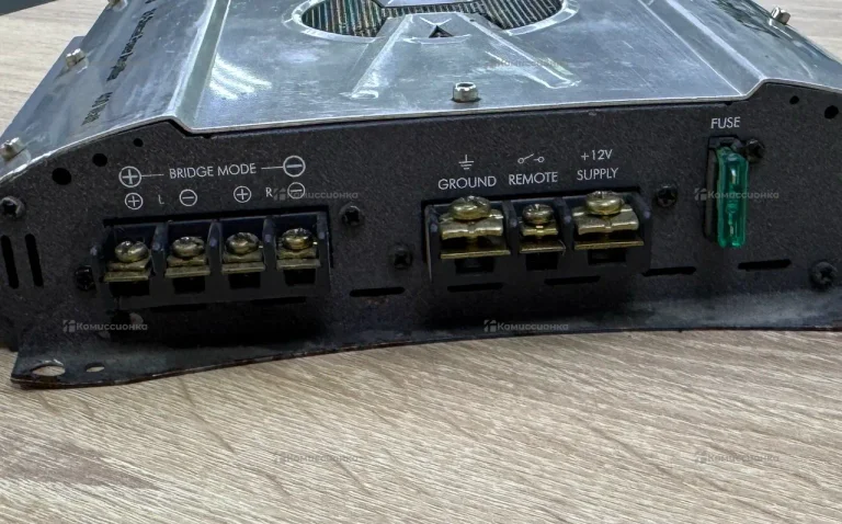 Усилитель blaupunkt gta250