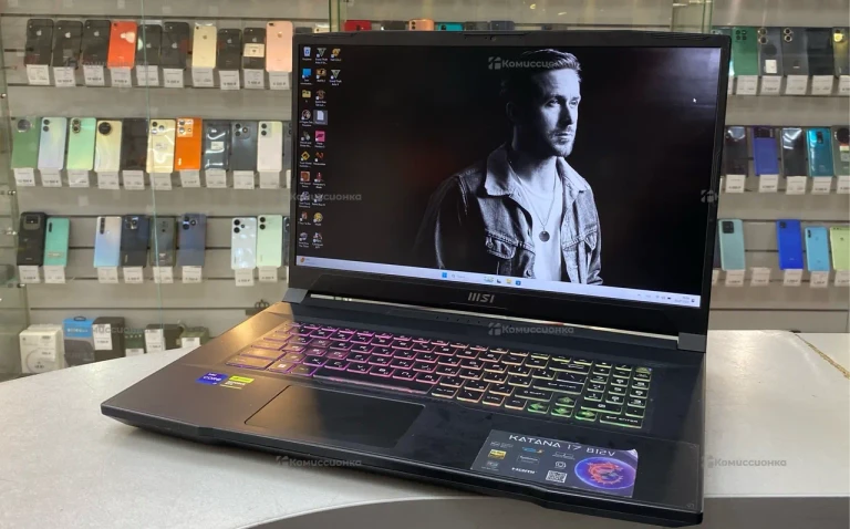 Ноутбук MSI Katana 17 B12V