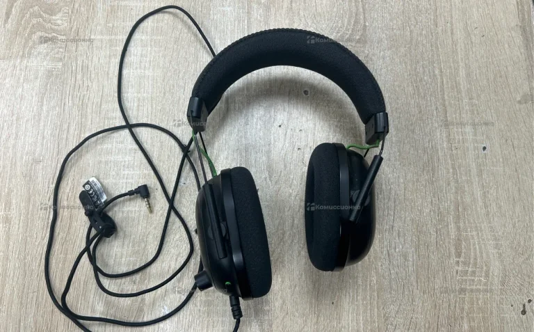 Наушники RAZER BLACKSHARK V2