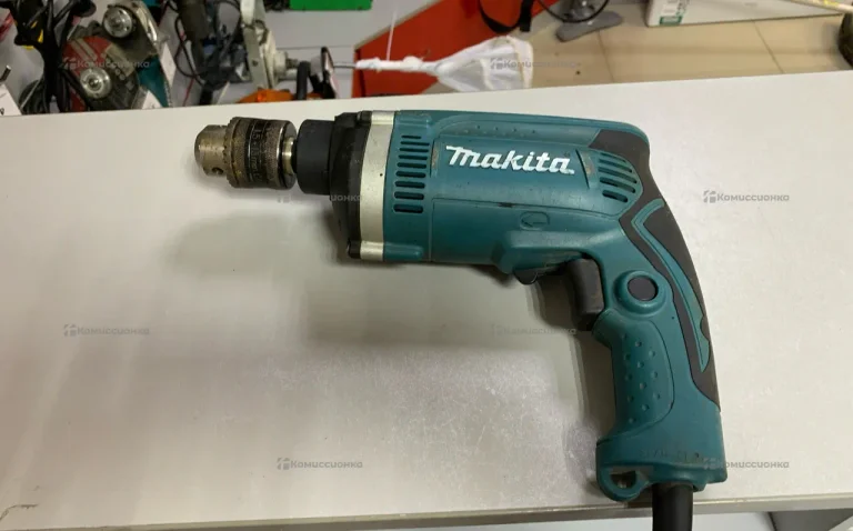 Дрель makita HP1630