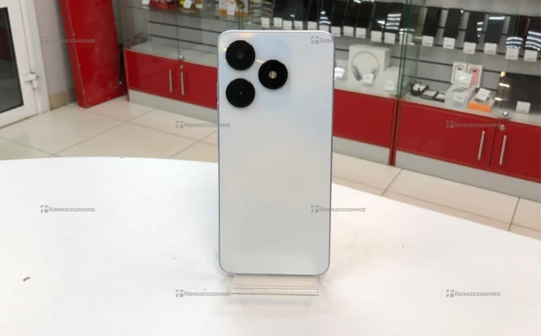 Tecno Spark 10 4/128gb.