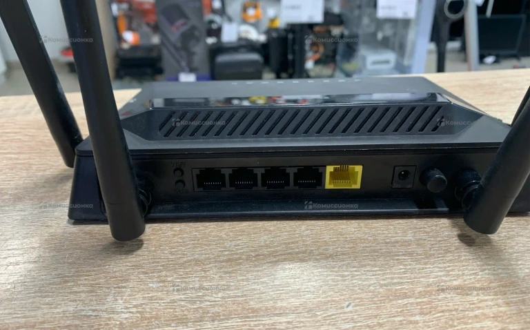 Роутер D-Link DIR-842