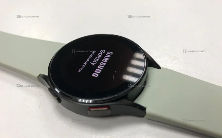Часы Samsung Galaxy Watch 4