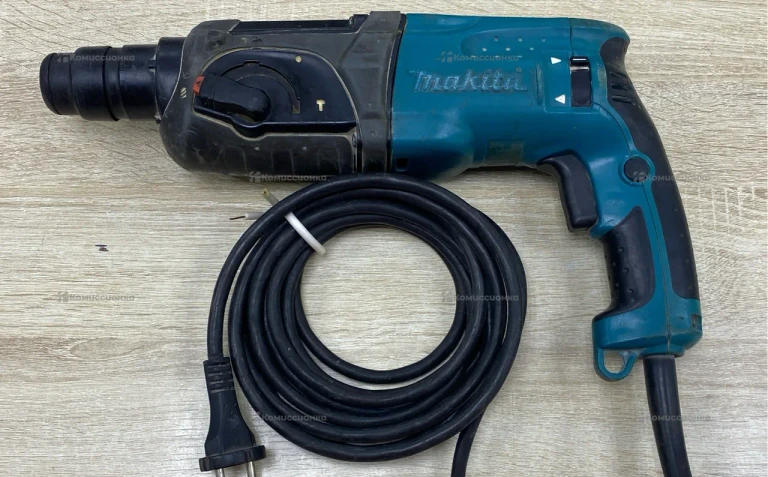 Перфоратор Makita HR2470