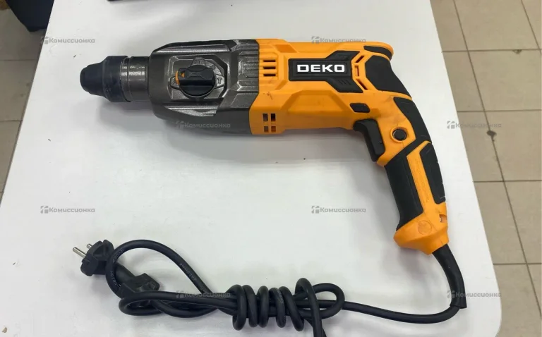 Перфоратор Deko DKH1350W BMC