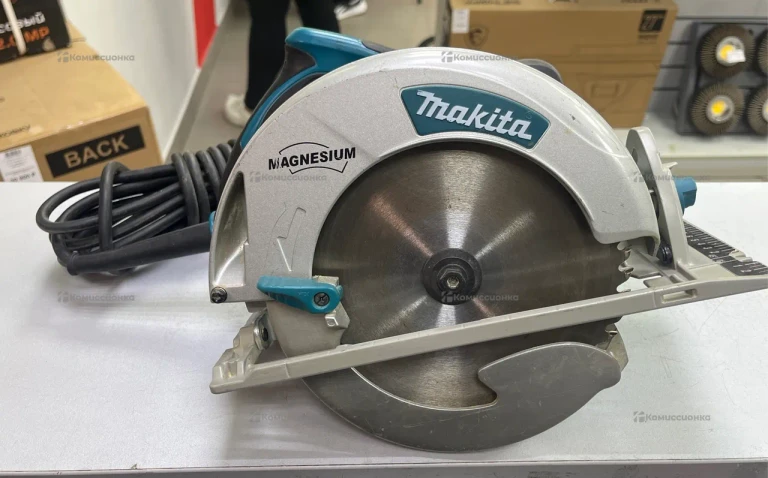 Дисковая пила makita 5008MG