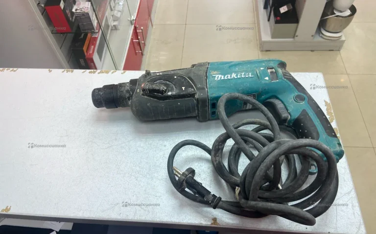 перфаратор makita HR2470