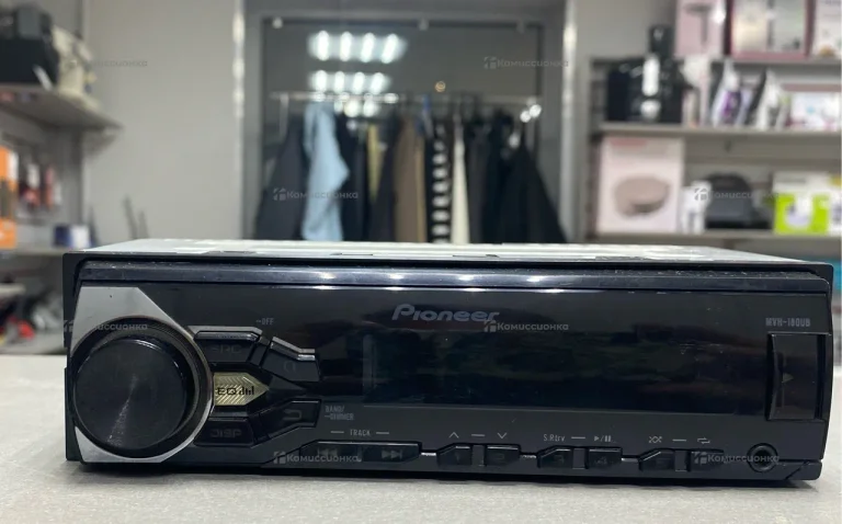 Автомагнитола  Pioneer MVH-180UB
