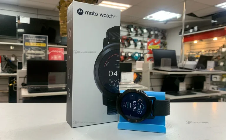 Часы Moto Watch 100