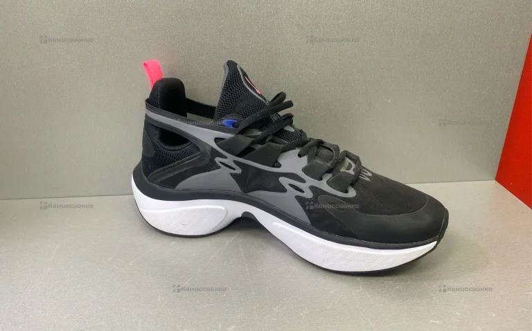 Кроссовки Nike Signal 43p