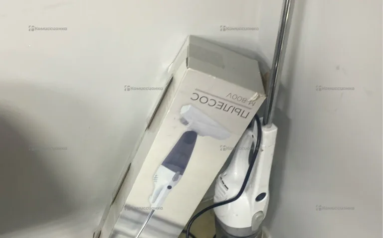 Пылесос  Dexp M-800V