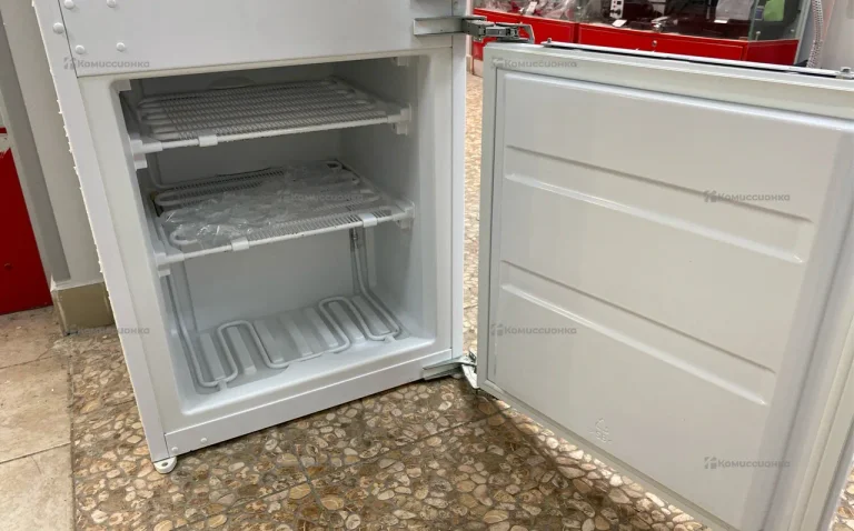 Встраиваемый холодильник Gorenje RKI5181KW