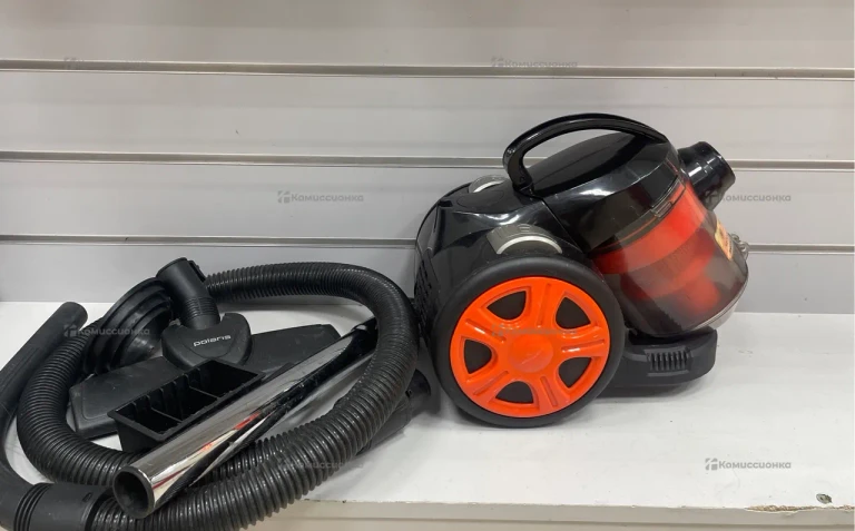 Пылесос Polaris PVC 1516