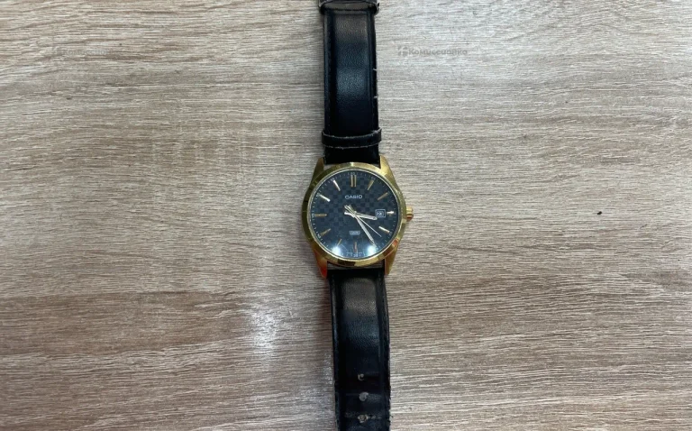Часы  Casio