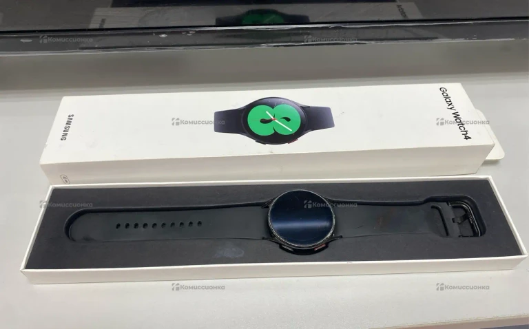Часы  Samsung watch 4