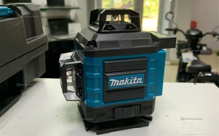 Лазерный уровень Makita 5V Max