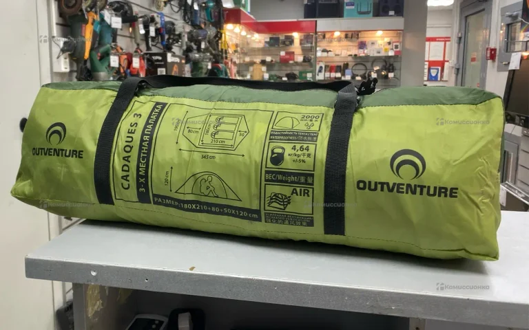Палатка трех местная Outventure