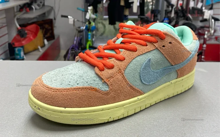 Кроссовки Nike 42r