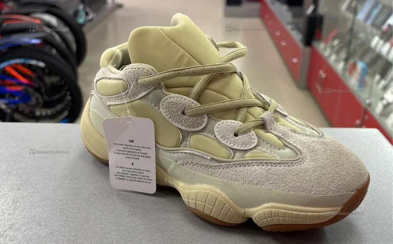 Кроссовки женские Adidas(реплика) Yeezy 500-37разм