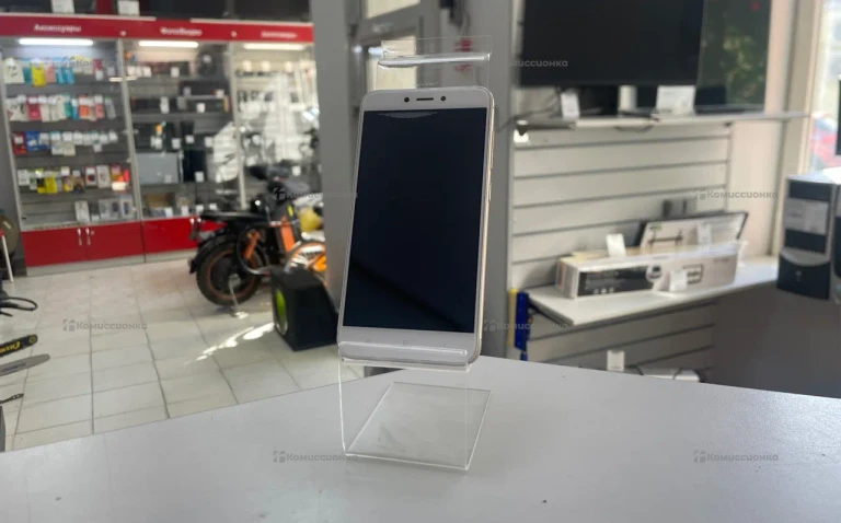 Xiaomi Redmi 4X 2/16 ГБ
