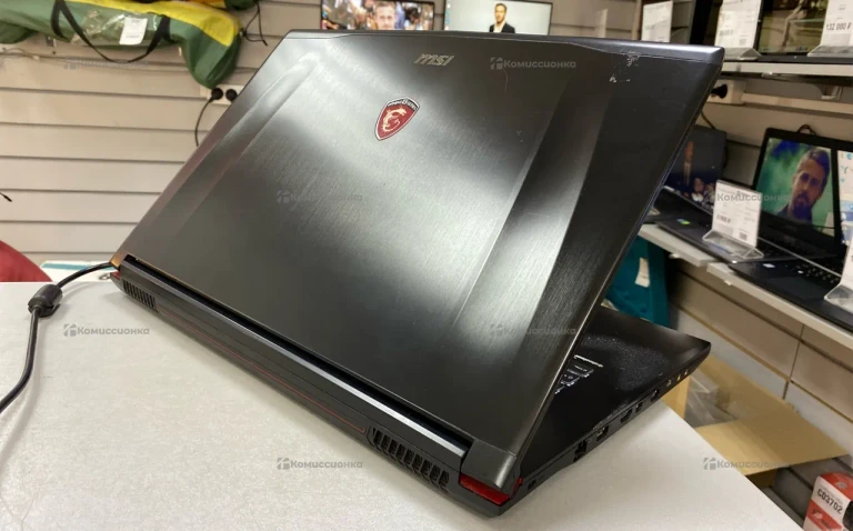 Ноутбук  MSI GE72
