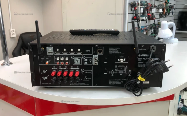 Ресивер Yamaha RX-V4A