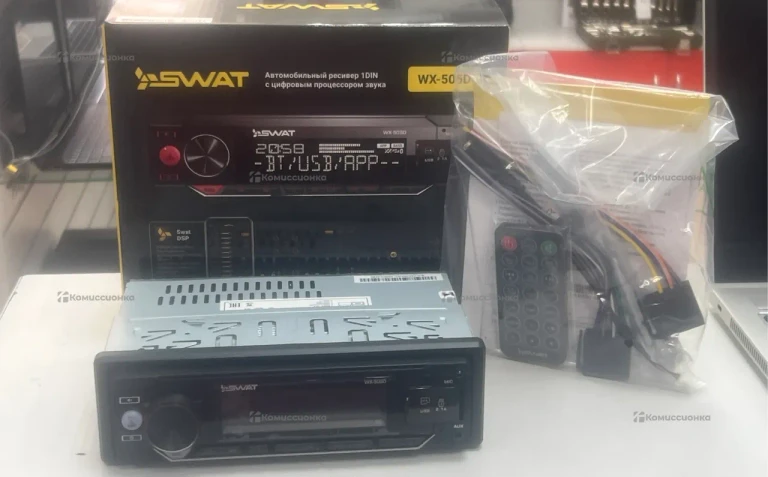 Автомагнитола  SWAT WX-505D