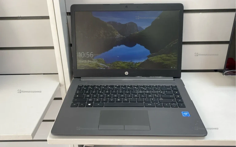 Ноутбук HP 240G7