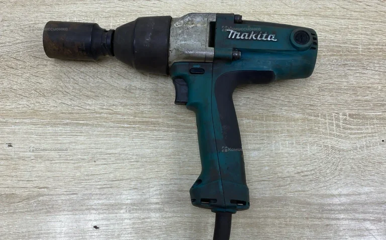 Гайковерт makita TW0200