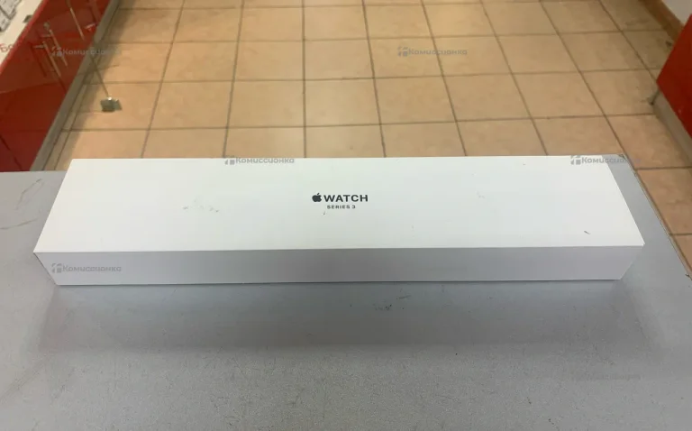 Часы  Apple Watch Series 3 38 mm