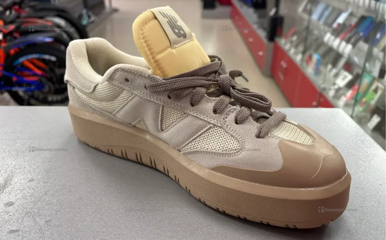 New balance ct302wb