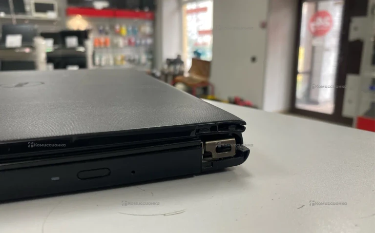 Ноутбук  DELL I5-5200U/4Ram/920M/SSD
